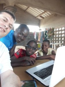 voyage humanitaire pour les mineurs