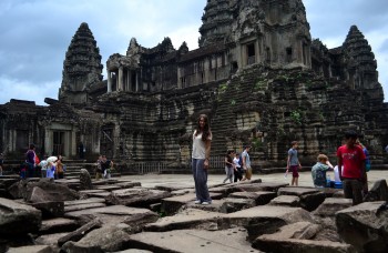 Tag praktik i Cambodja