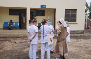 Fysioterapiteam i Tanzania