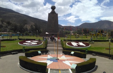 Mitad del Mundo – den imaginære linje, der deler jorden i to halvkugler