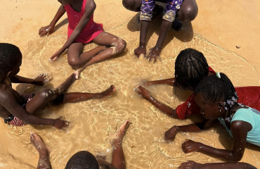 Lærerpraktikant i et børnecenter i Senegal