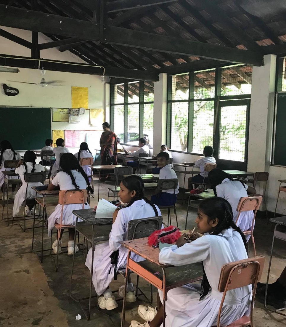 Undervisning i engelsk for børn på Sri Lanka